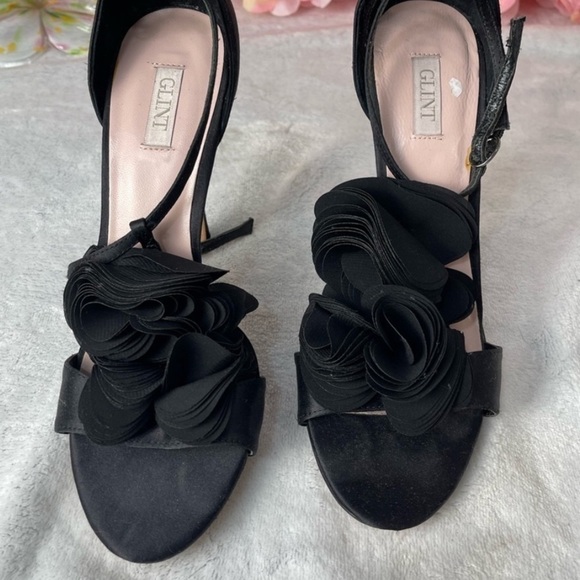 Glint, Fabric & Leather! Sexy 5” Heel, Oozes Style, Size 7, EUC - Picture 7 of 9